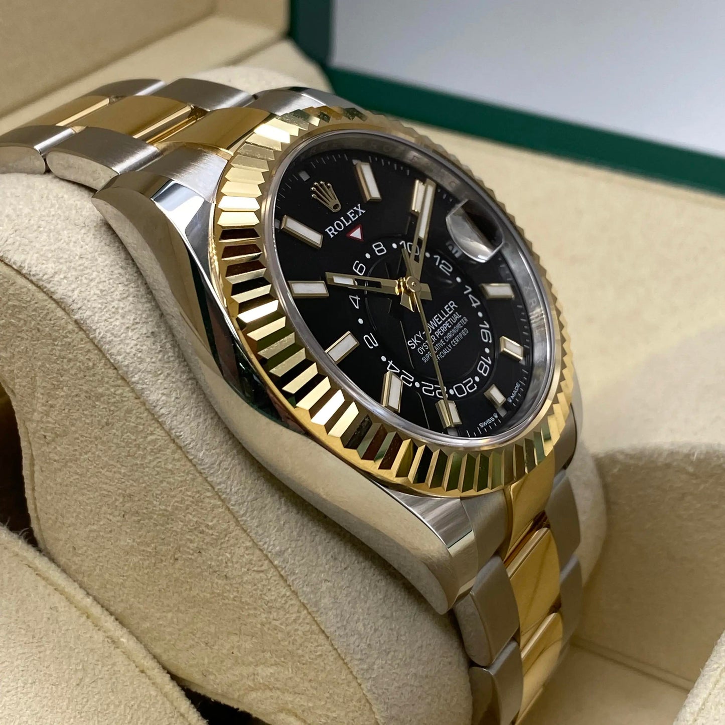 5th image of Rolex Rolex Sky-Dweller 336933 Wristwatch, Unworn condition