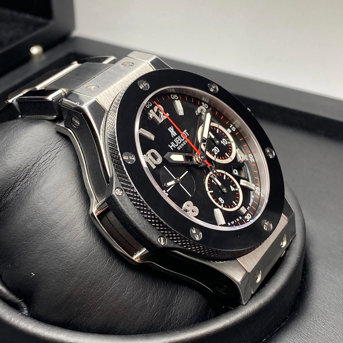 5th image of Hublot Hublot Big Bang Wristwatch, PreOwned condition