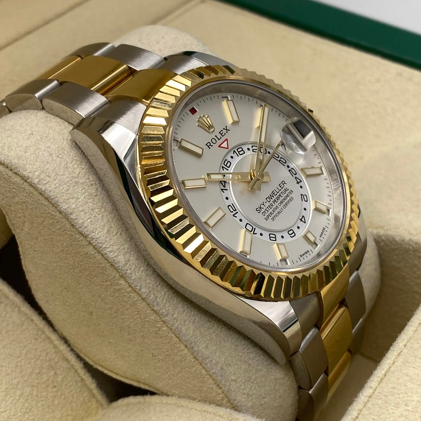 5th image of Rolex Rolex Sky-Dweller 326933 Wristwatch, PreOwned condition