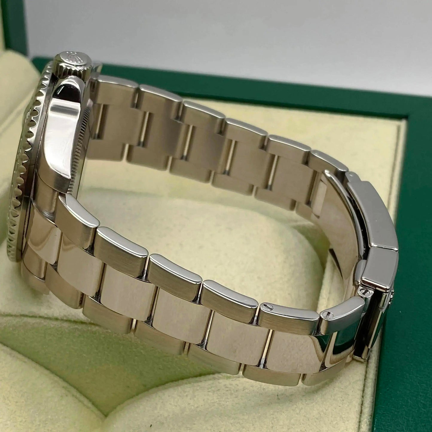 5th image of Rolex Rolex GMT-Master II 116710LN Wristwatch, PreOwned condition