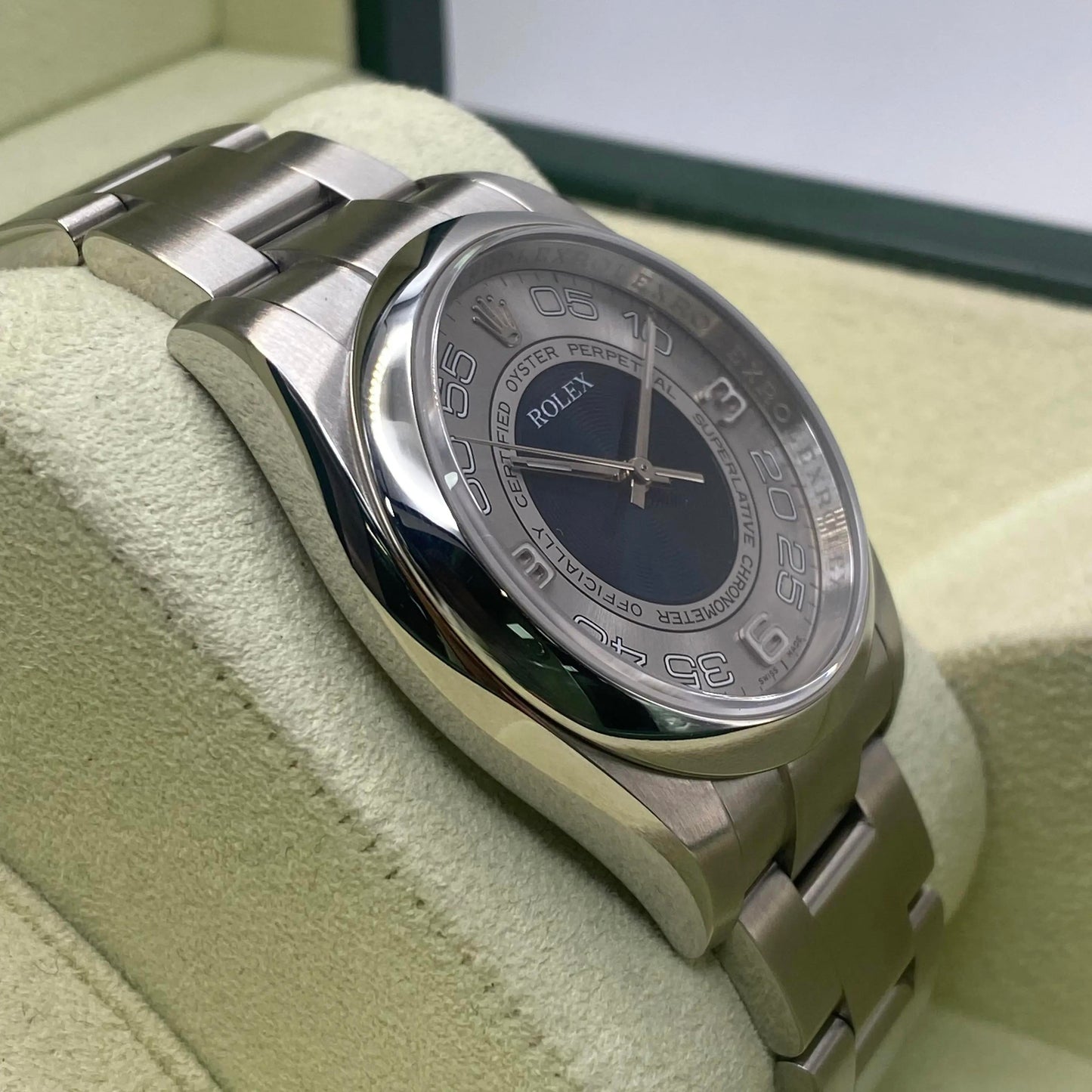 5th image of Rolex Rolex Oyster Perpetual 116000 Wristwatch, PreOwned condition