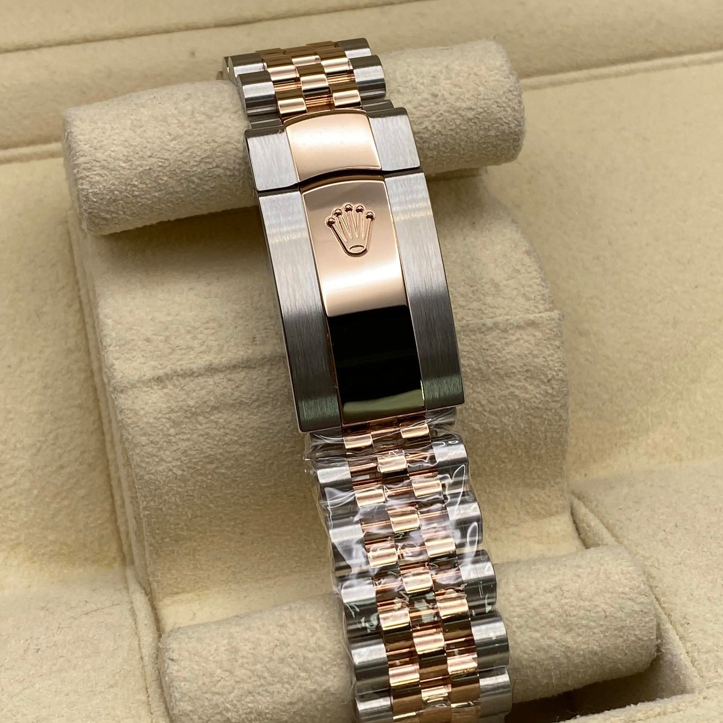 6th image of Rolex Rolex Datejust 126331 Wristwatch, Unworn condition