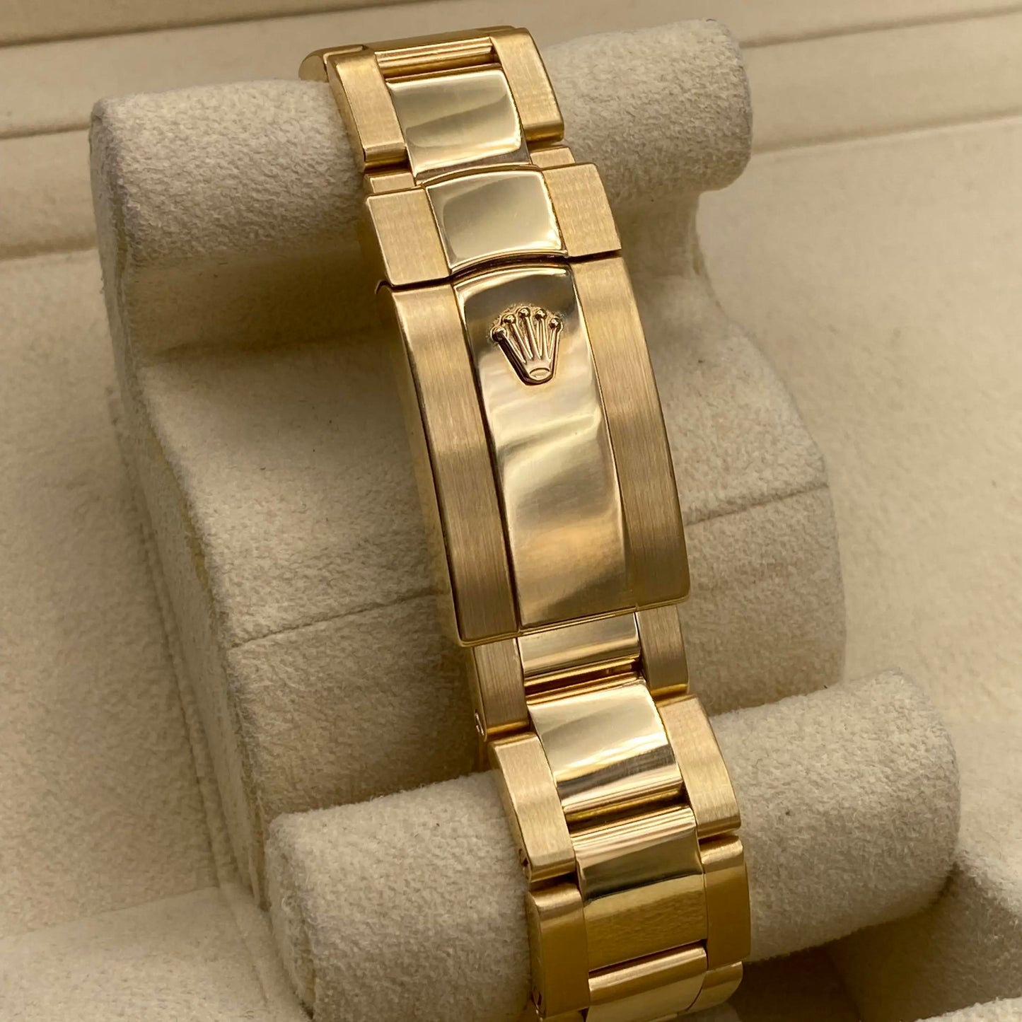 6th image of Rolex Rolex Sky-Dweller 326938 Wristwatch, PreOwned condition