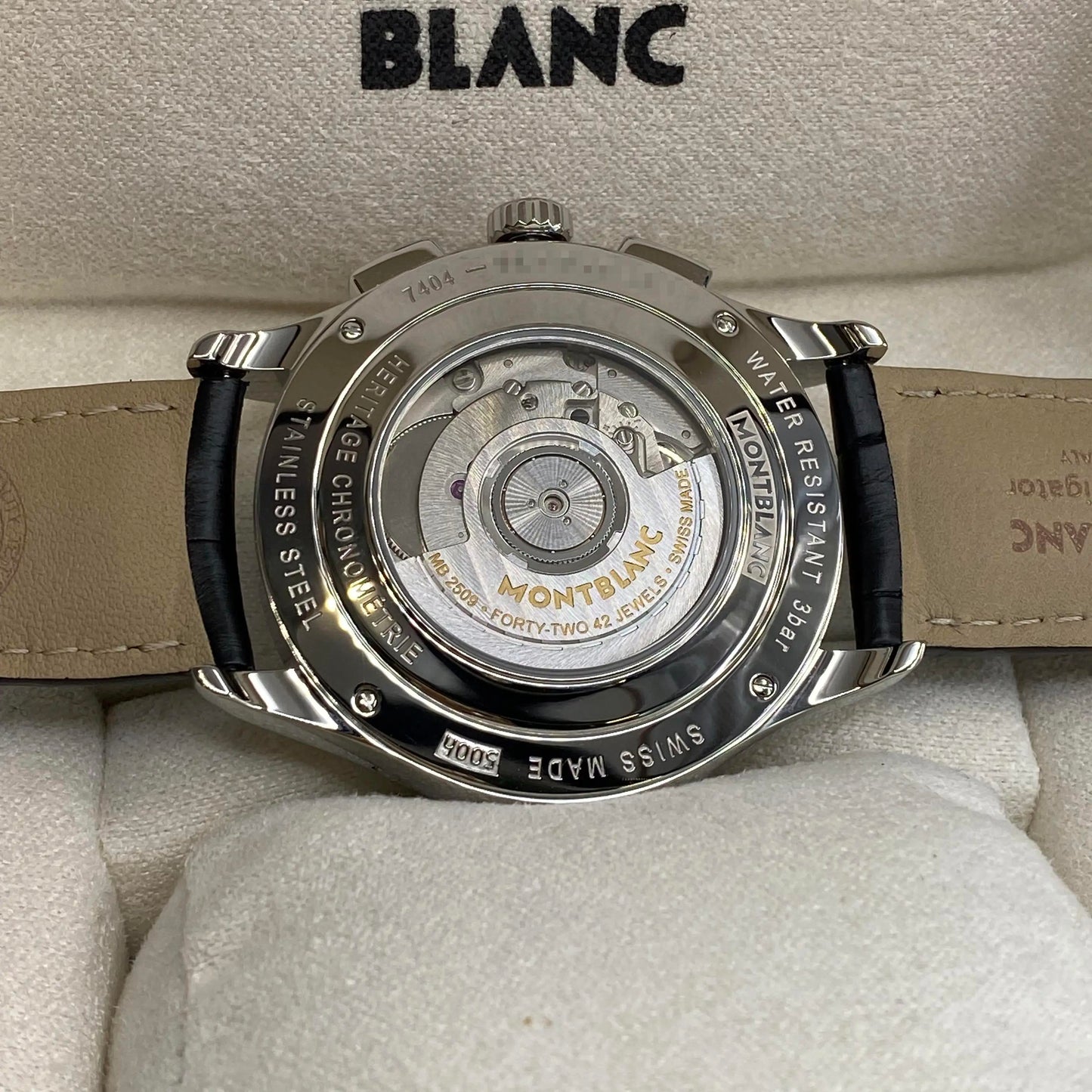6th image of Montblanc Montblanc Heritage Chronometrie Wristwatch, DisplayModel condition