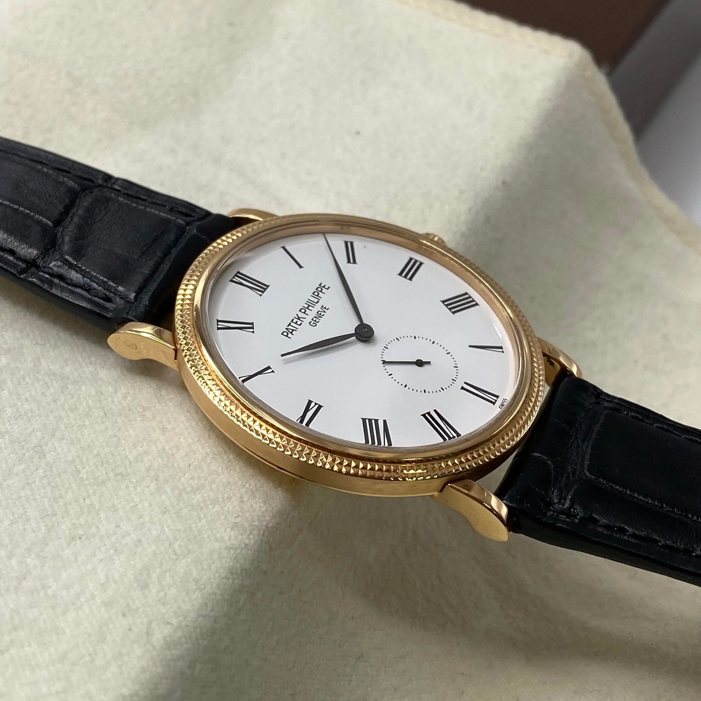 6th image of Patek Philippe Patek Philippe Calatrava Wristwatch, PreOwned condition