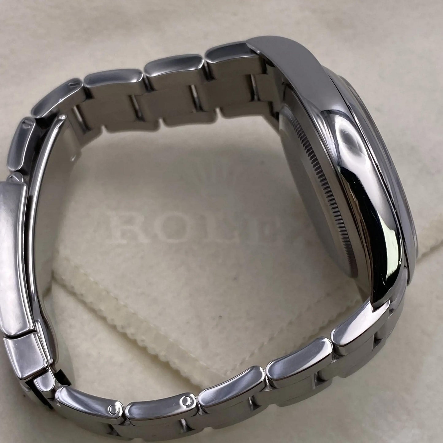 6th image of Rolex Rolex Oyster Perpetual 114300 Wristwatch, PreOwned condition
