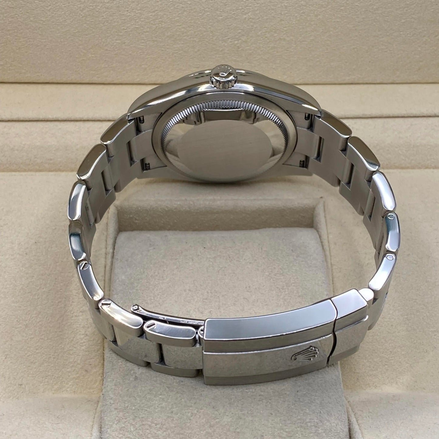 6th image of Rolex Rolex Datejust 126200 Wristwatch, PreOwned condition