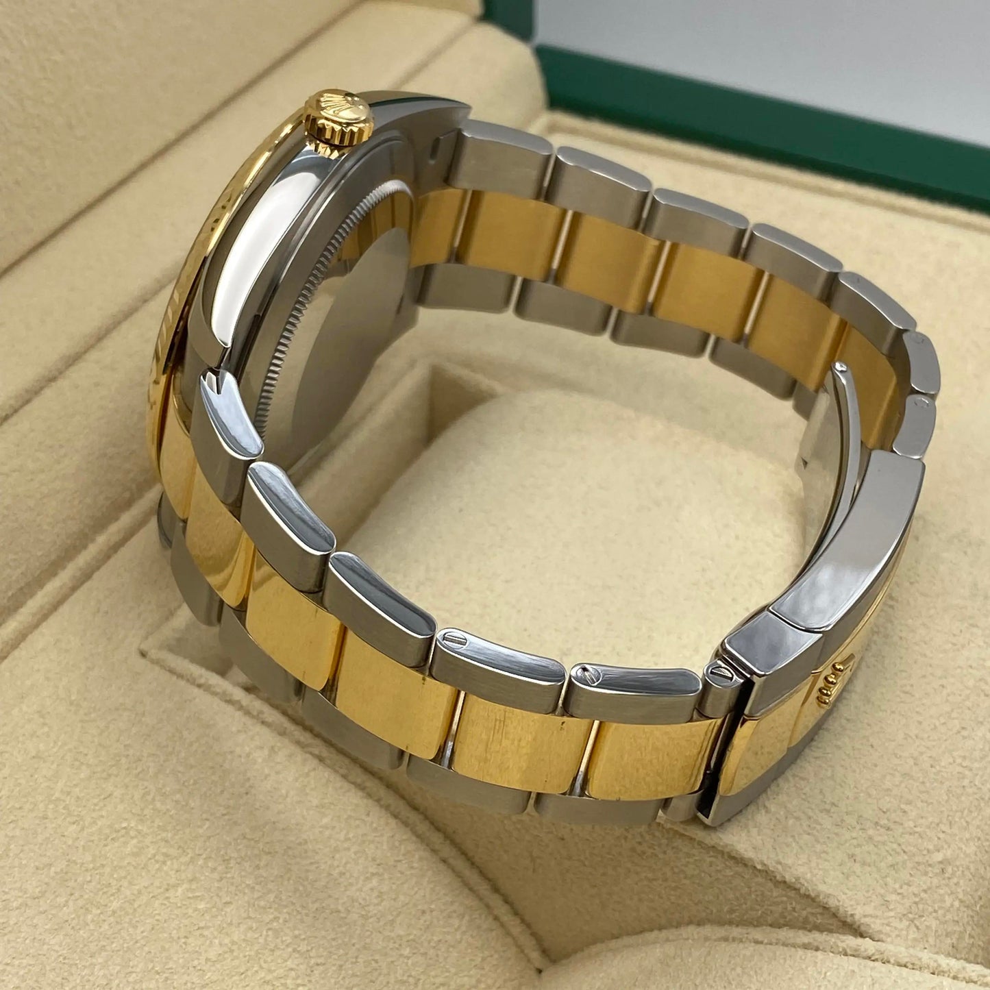 6th image of Rolex Rolex Datejust 41 Wristwatch, PreOwned condition
