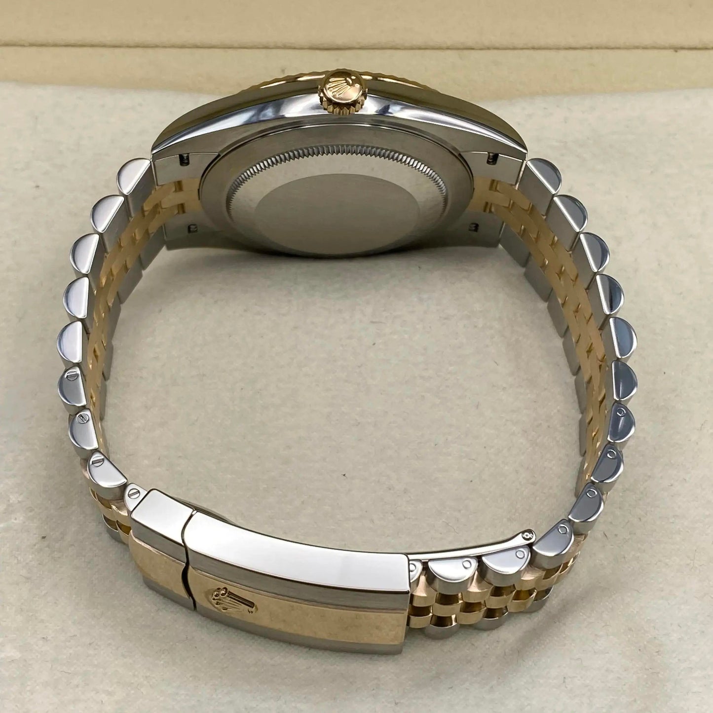 6th image of Rolex Rolex Datejust 126233 Wristwatch, Unworn condition