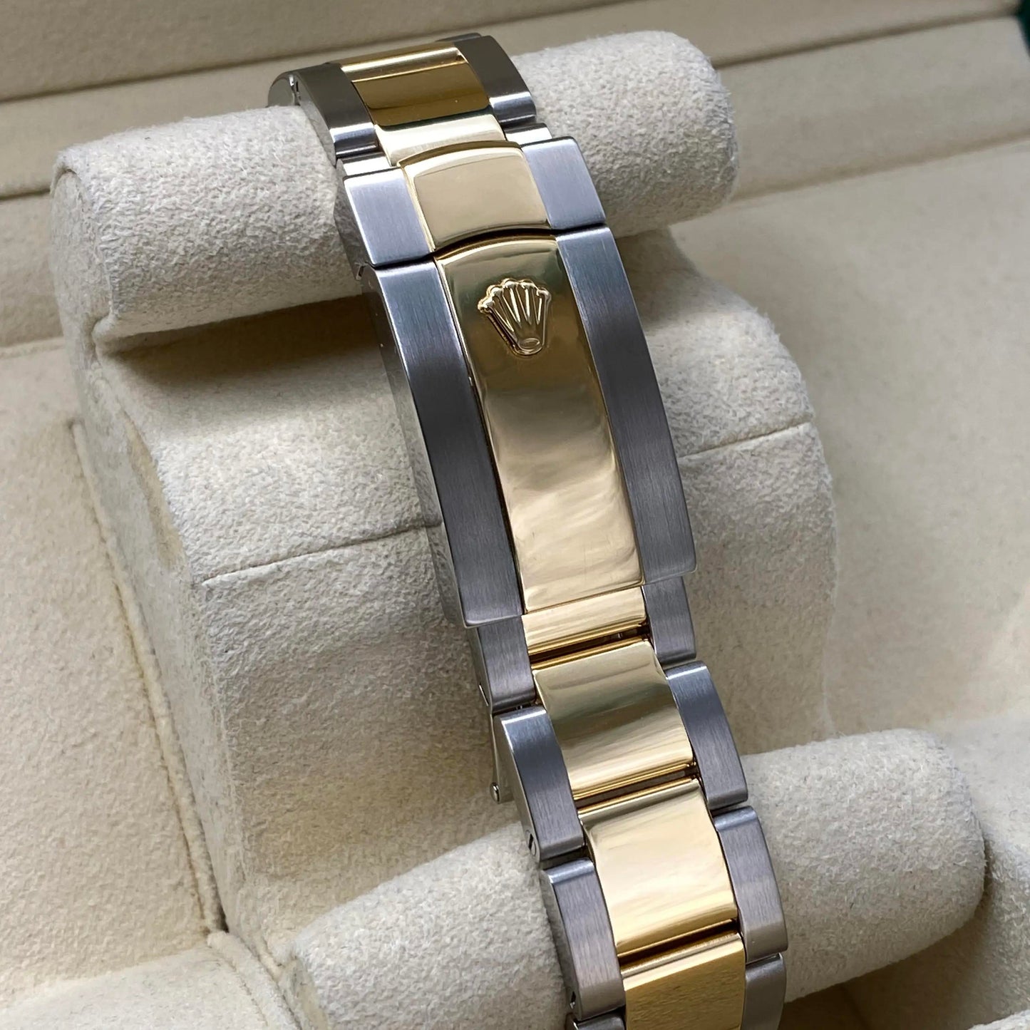 6th image of Rolex Rolex Datejust 126333 Wristwatch, PreOwned condition