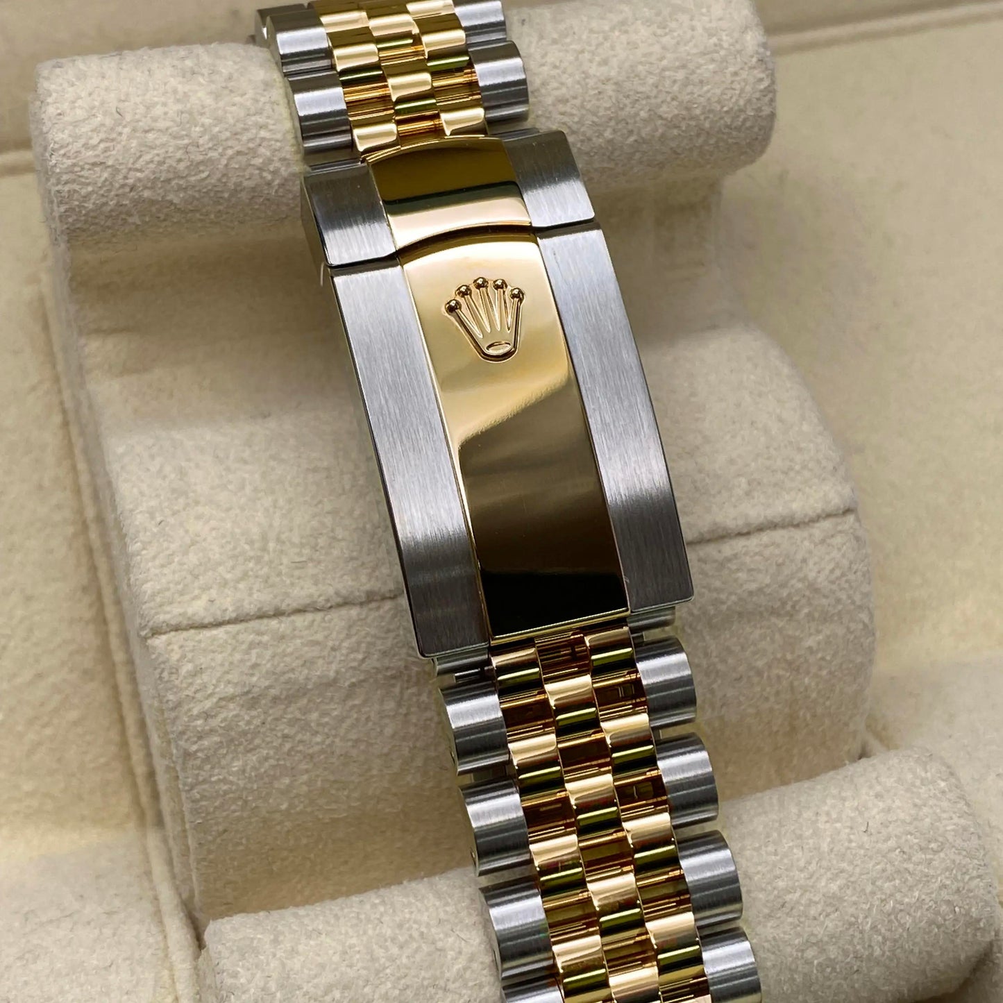 6th image of Rolex Rolex Datejust 126333 Wristwatch, Unworn condition