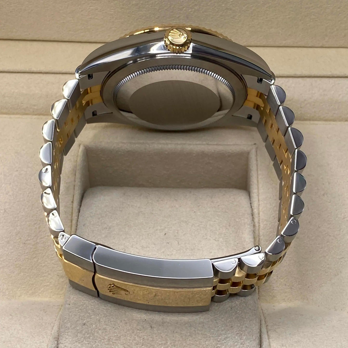 6th image of Rolex Rolex Sky-Dweller 326933 Wristwatch, Unworn condition