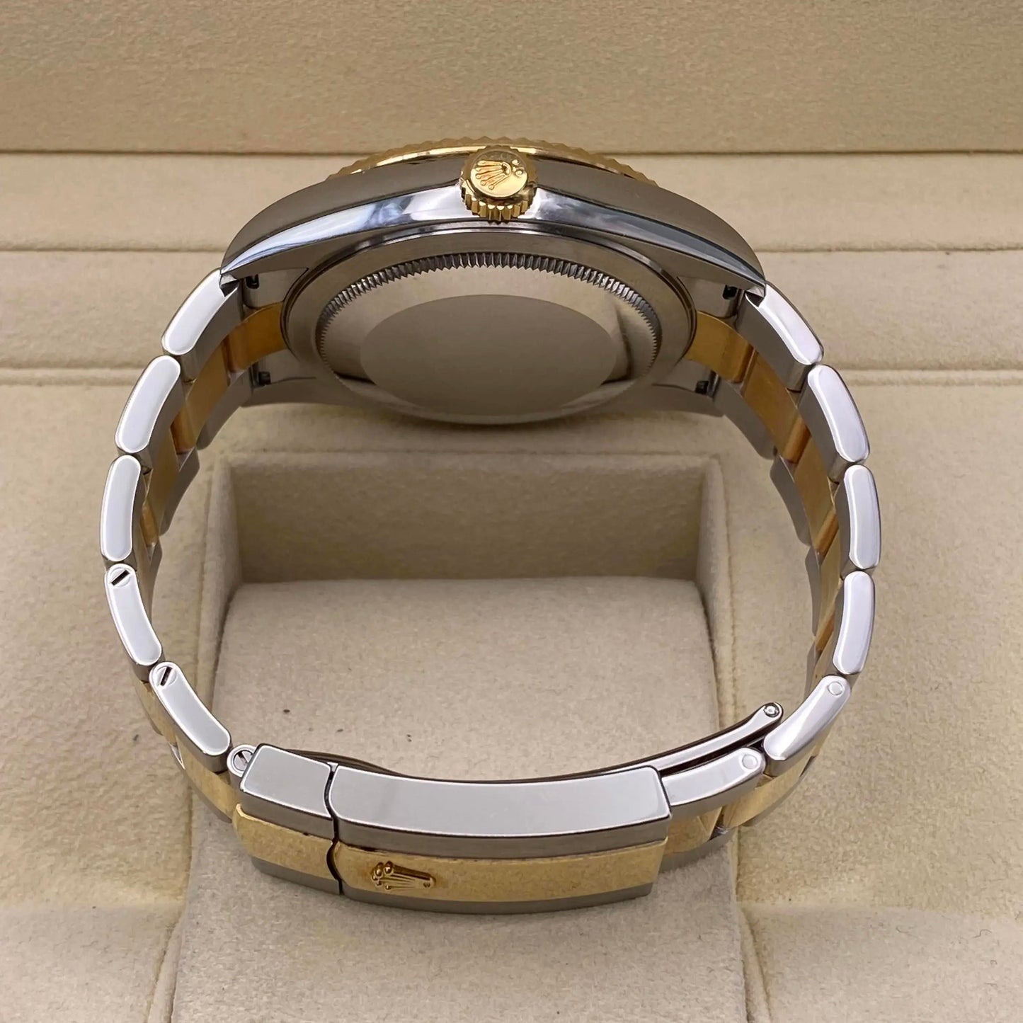 6th image of Rolex Rolex Sky-Dweller 326933 Wristwatch, PreOwned condition