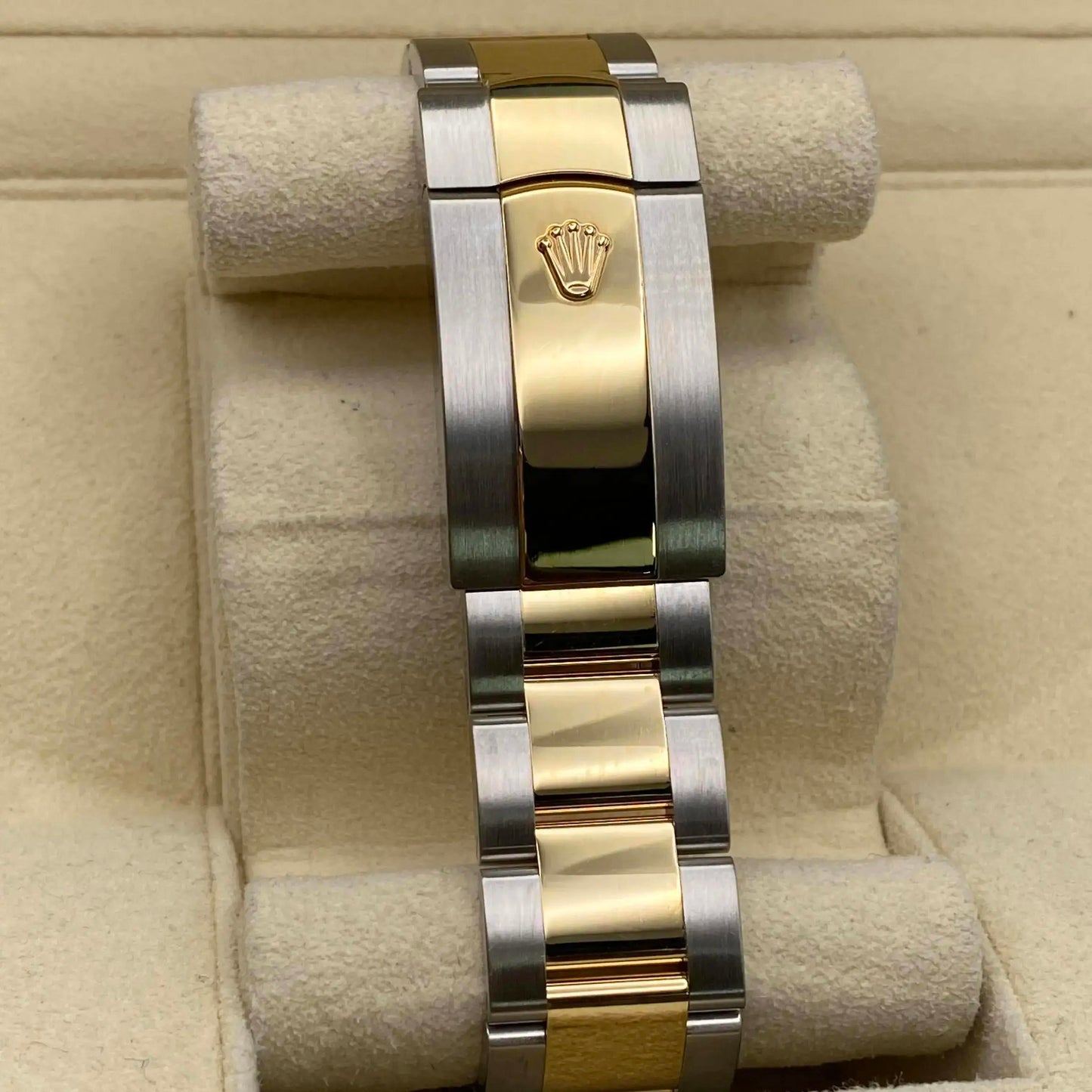 6th image of Rolex Rolex Sky-Dweller 336933 Wristwatch, Unworn condition