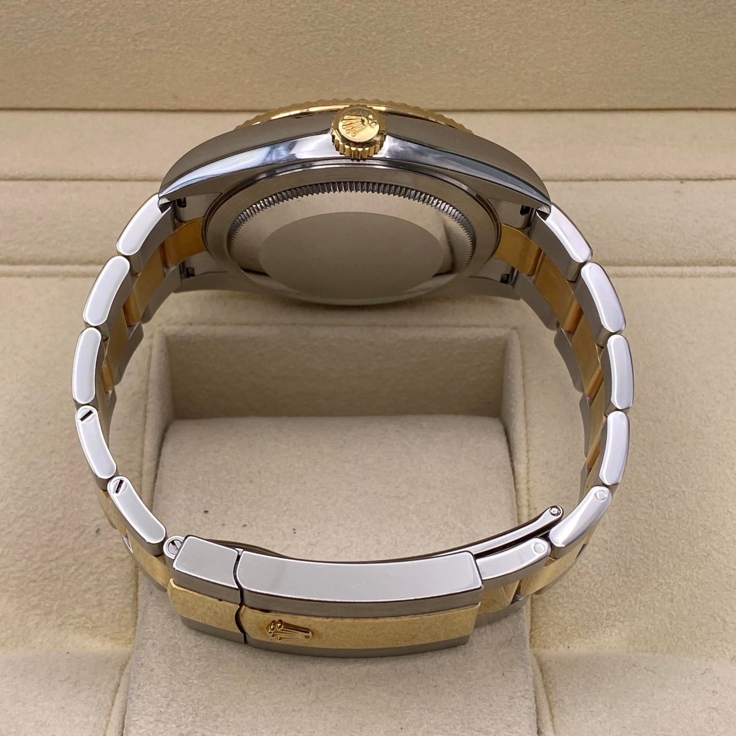 6th image of Rolex Rolex Sky-Dweller 326933 Wristwatch, PreOwned condition