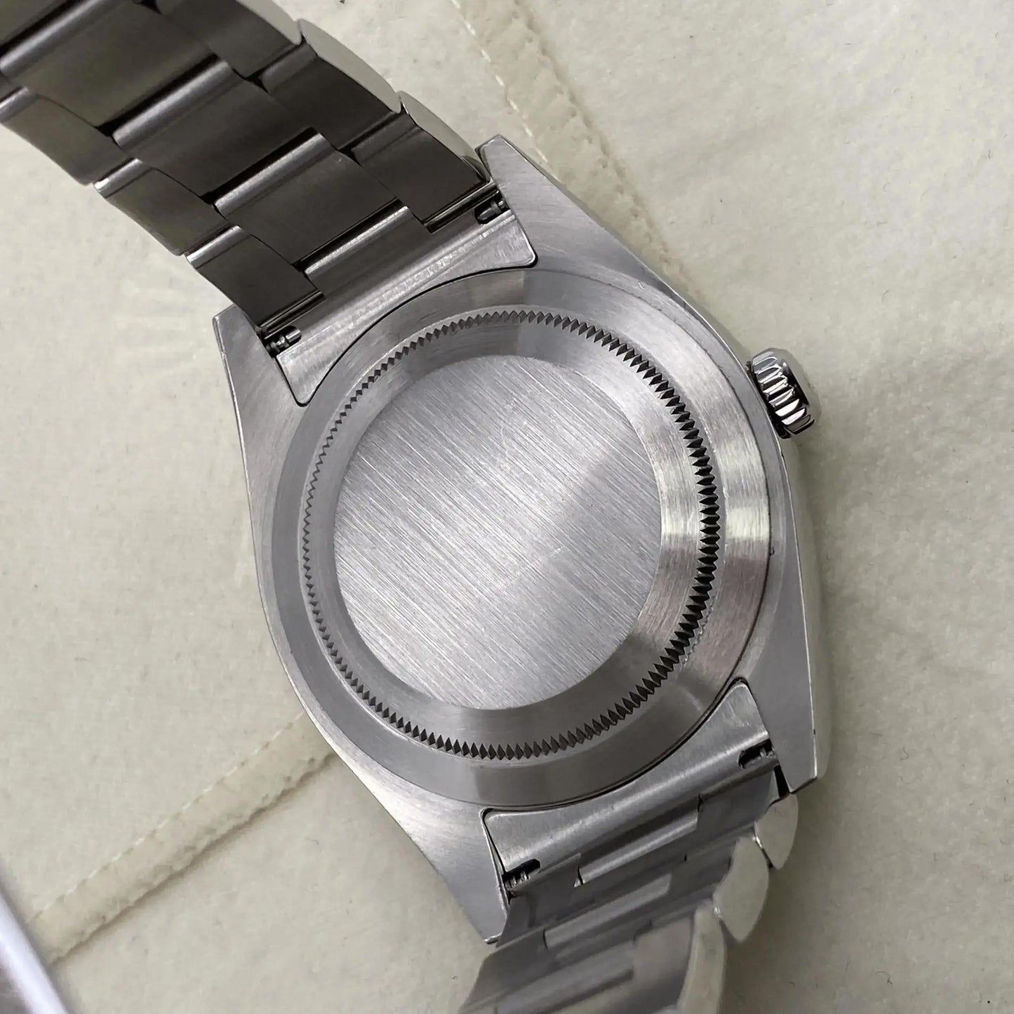 6th image of Rolex Rolex Oyster Perpetual 114300 Wristwatch, PreOwned condition