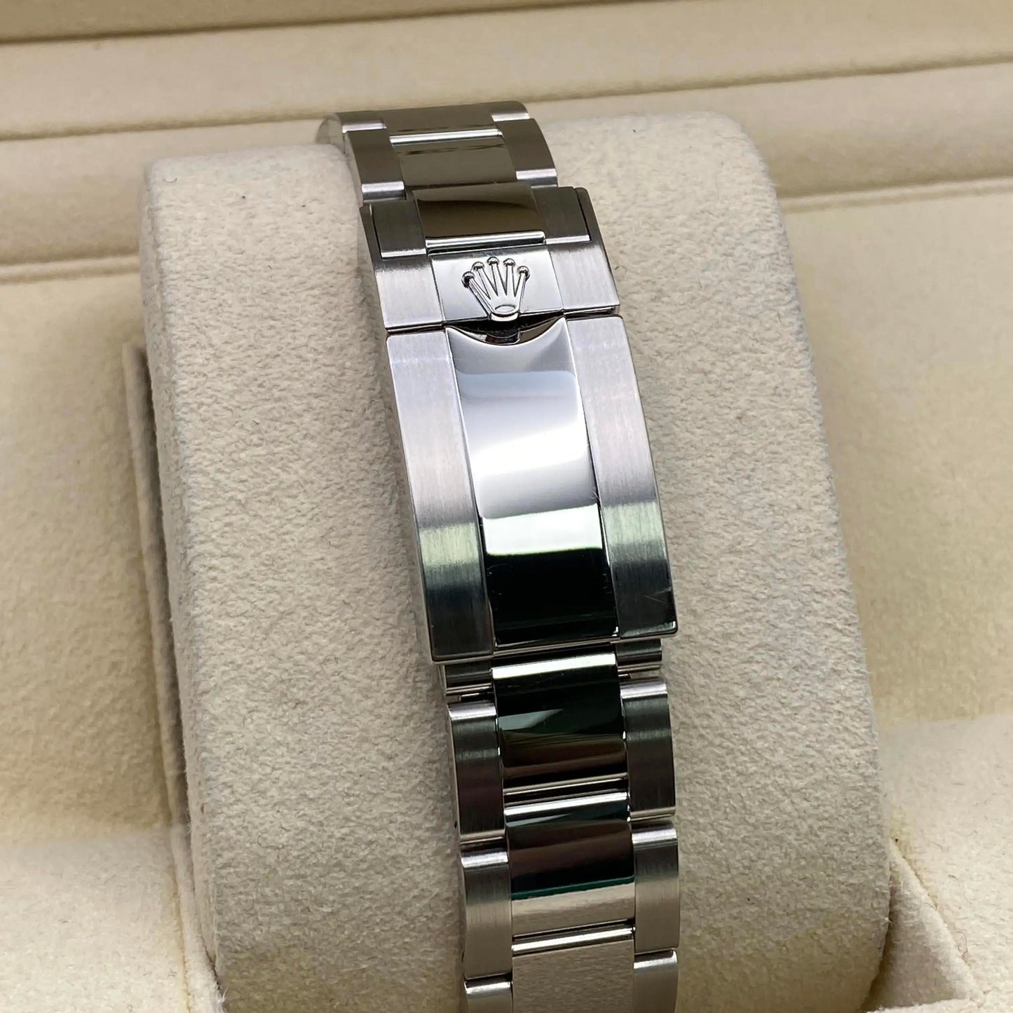 7th image of Rolex Rolex Yacht-Master 116622 Wristwatch, PreOwned condition