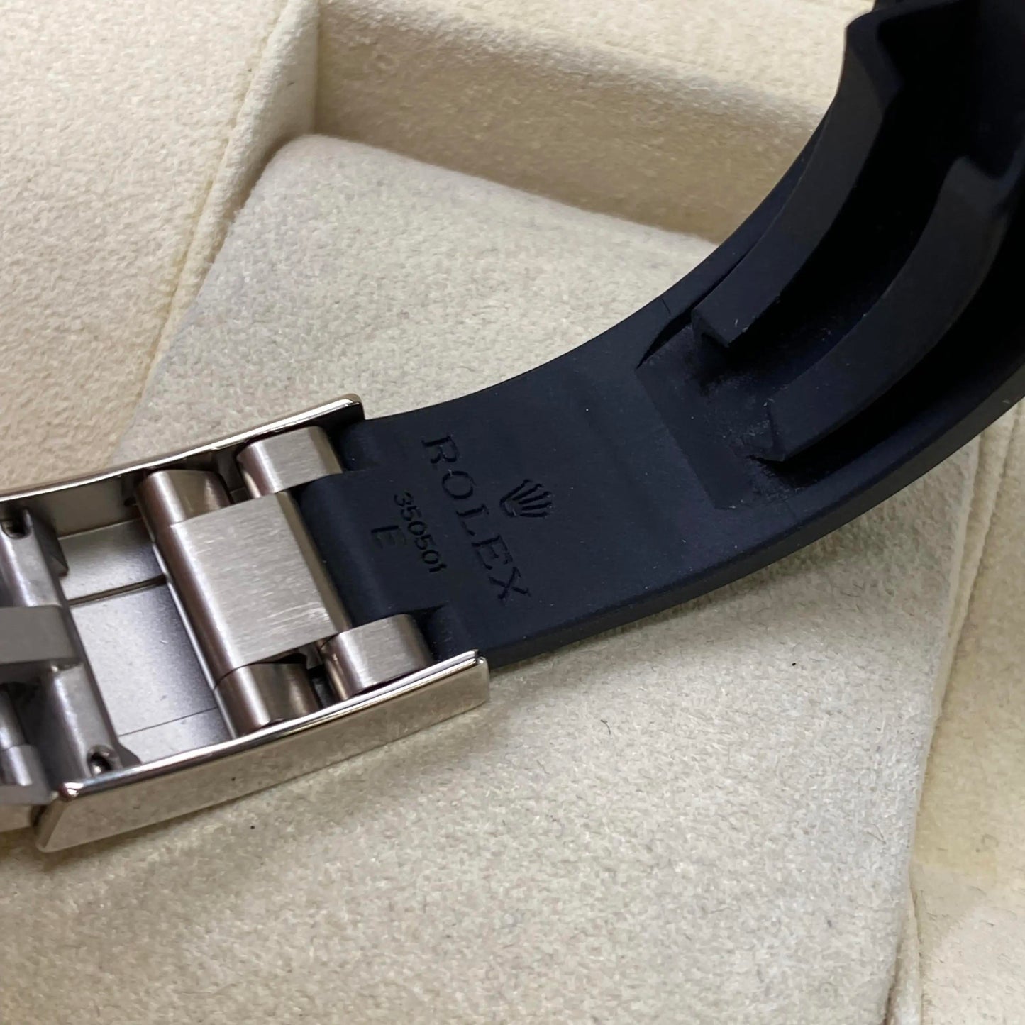 7th image of Rolex Rolex Daytona 116519 Wristwatch, PreOwned condition