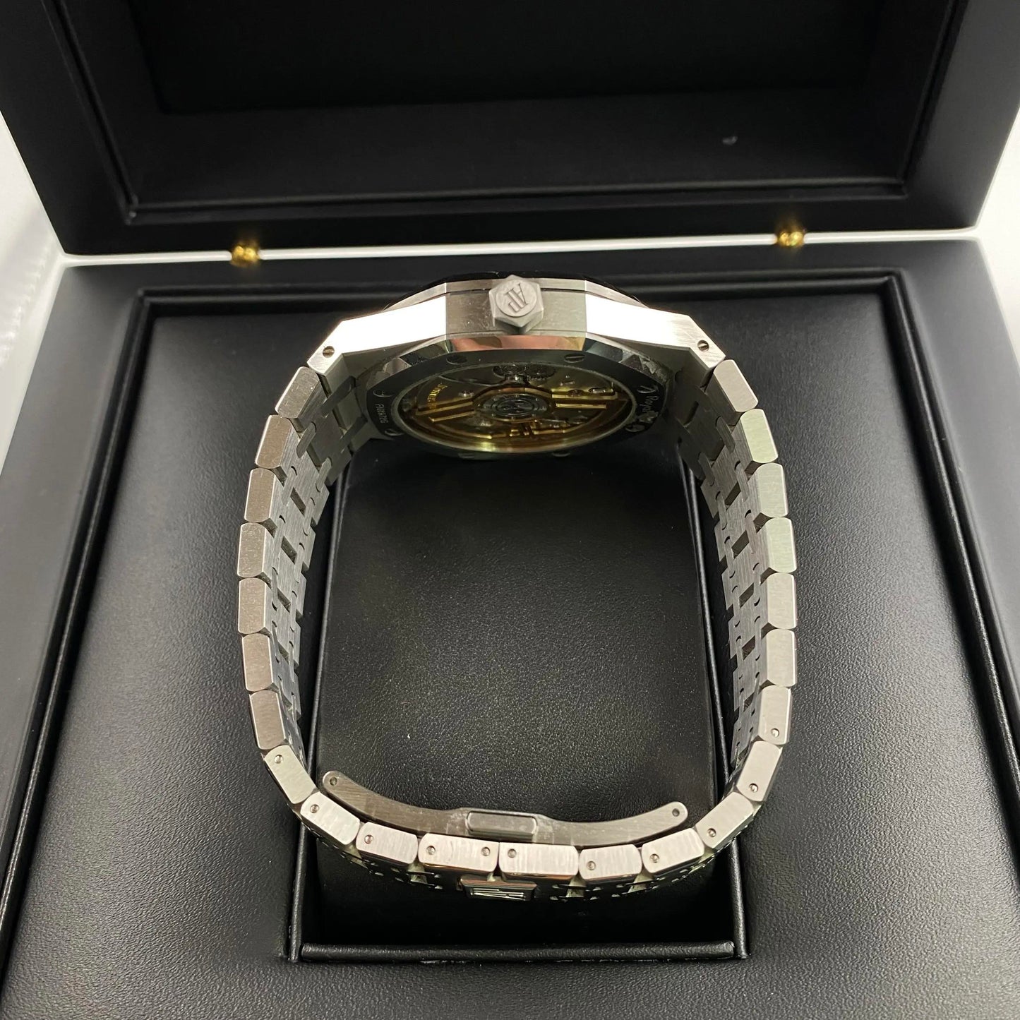 7th image of Audemars Piguet Audemars Piguet Royal Oak Wristwatch, PreOwned condition