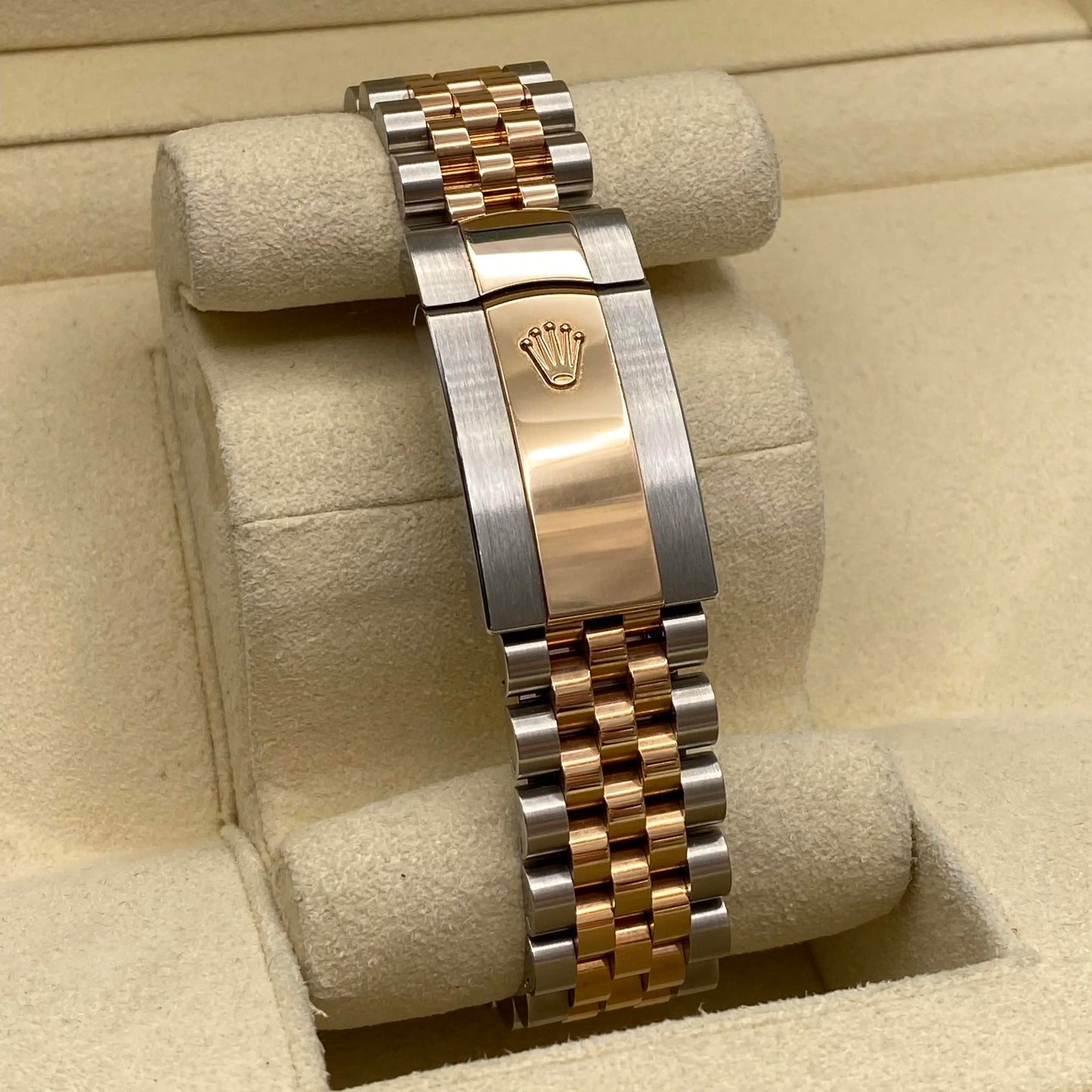 7th image of Rolex Rolex Datejust 126231 Wristwatch, PreOwned condition