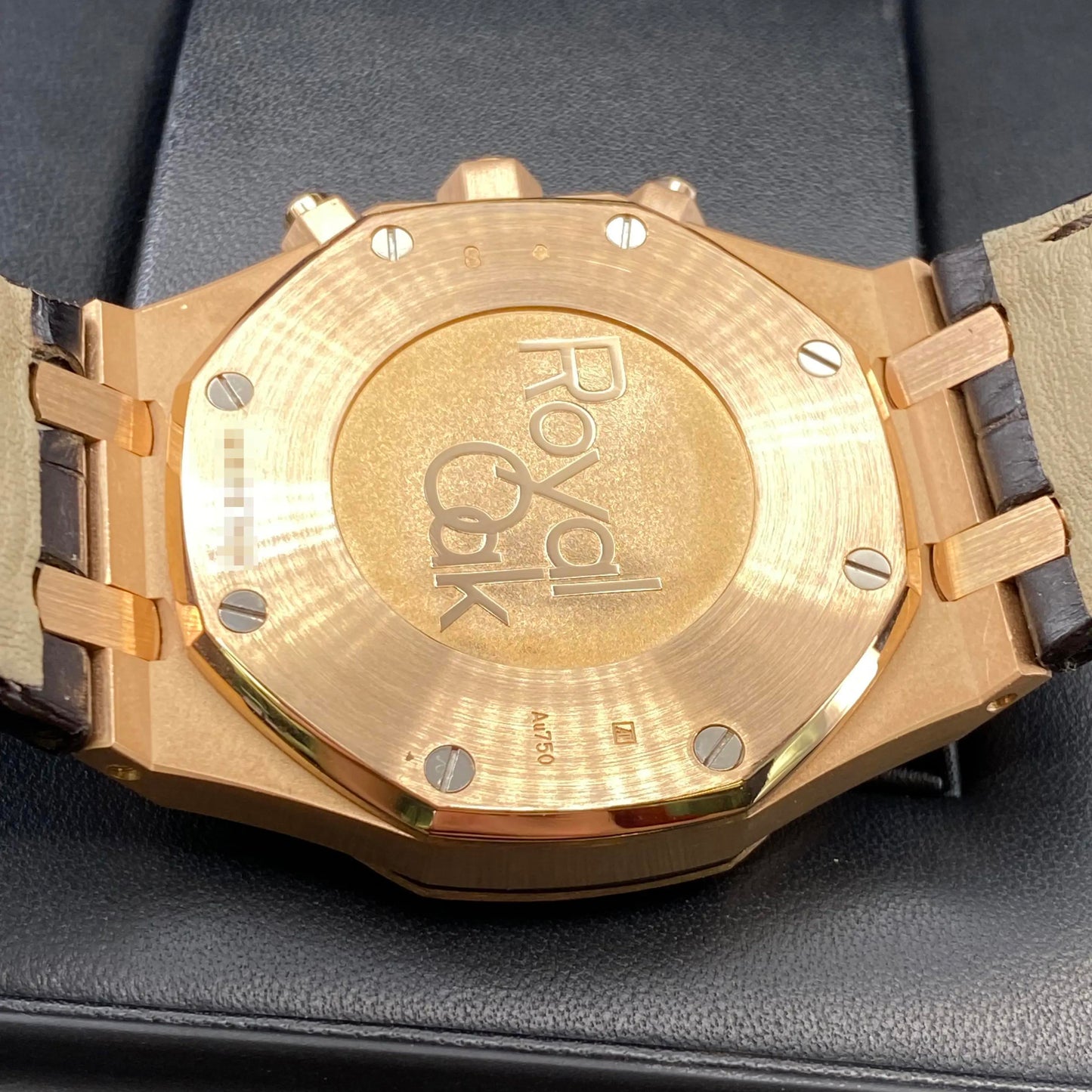 7th image of Audemars Piguet Audemars Piguet Royal Oak Wristwatch, PreOwned condition