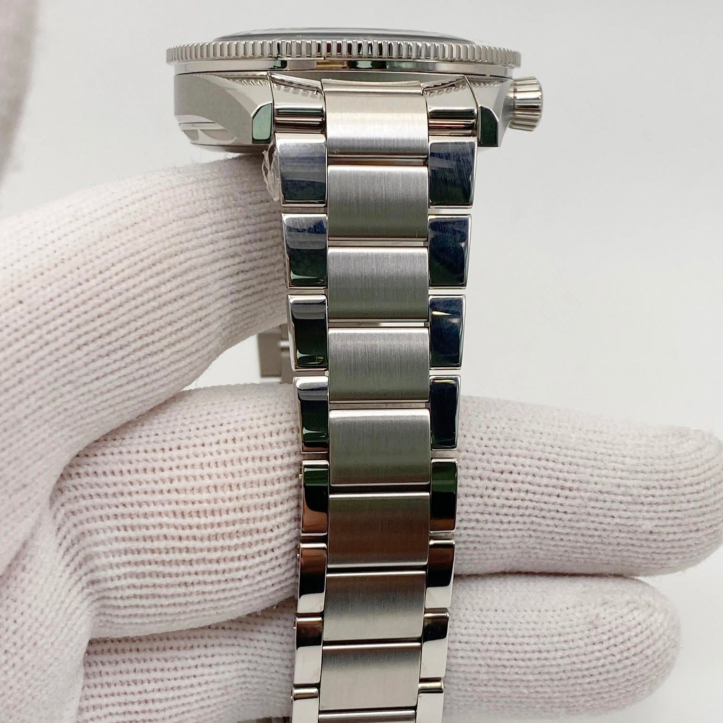 7th image of OMEGA Omega Seamaster 300 Wristwatch, Unworn condition