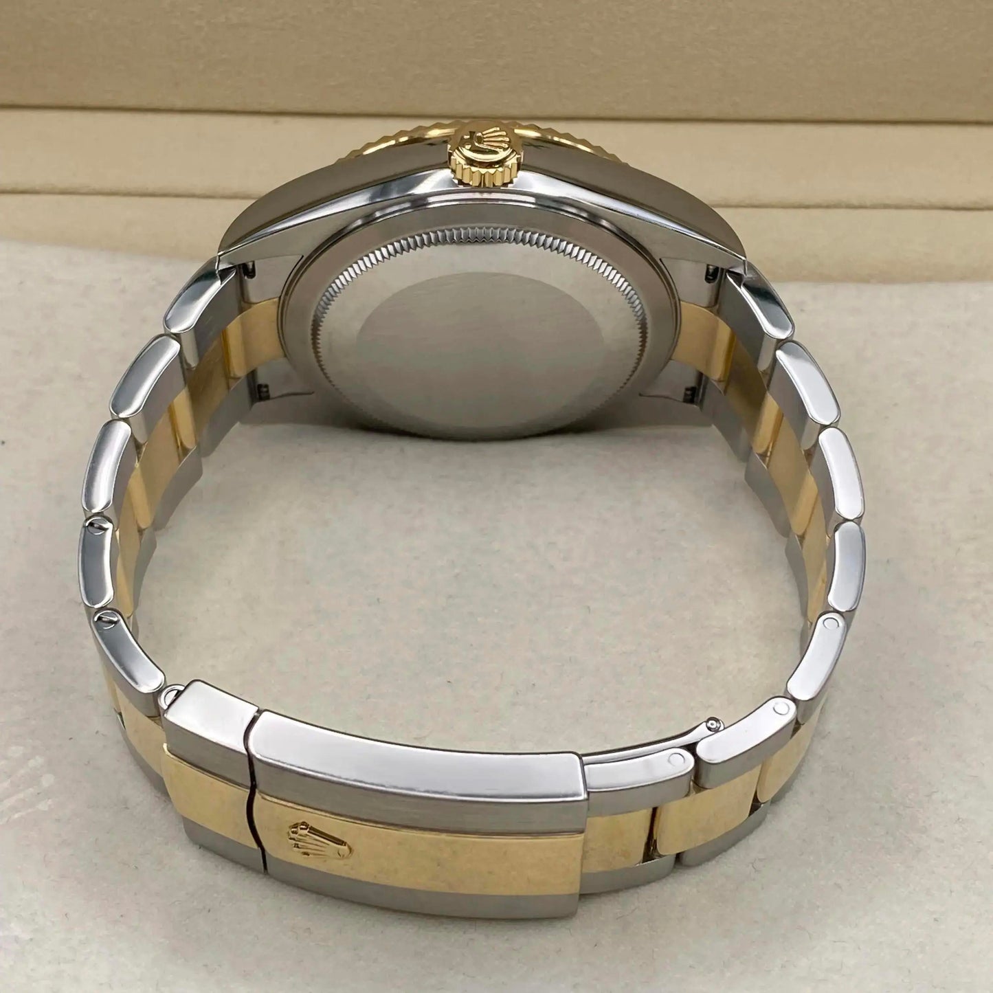 7th image of Rolex Rolex Sky-Dweller 336933 Wristwatch, Unworn condition