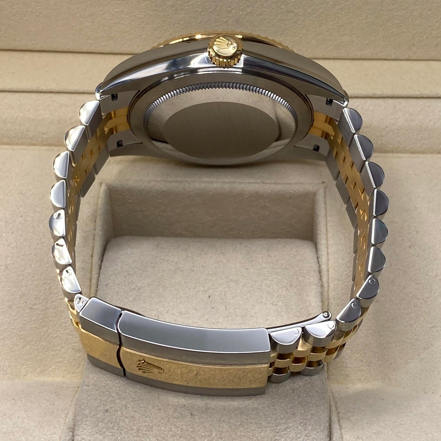 7th image of Rolex Rolex Sky-Dweller 326933 Wristwatch, Unworn condition
