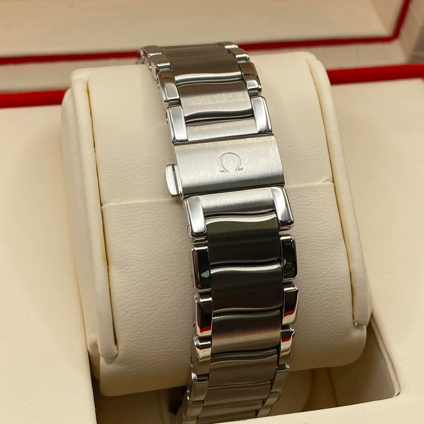 7th image of OMEGA Omega De Ville Ladymatic Wristwatch, DisplayModel condition