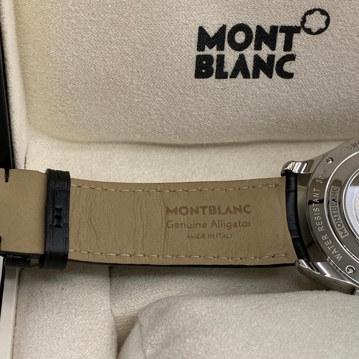 8th image of Montblanc Montblanc Heritage Chronometrie Wristwatch, DisplayModel condition