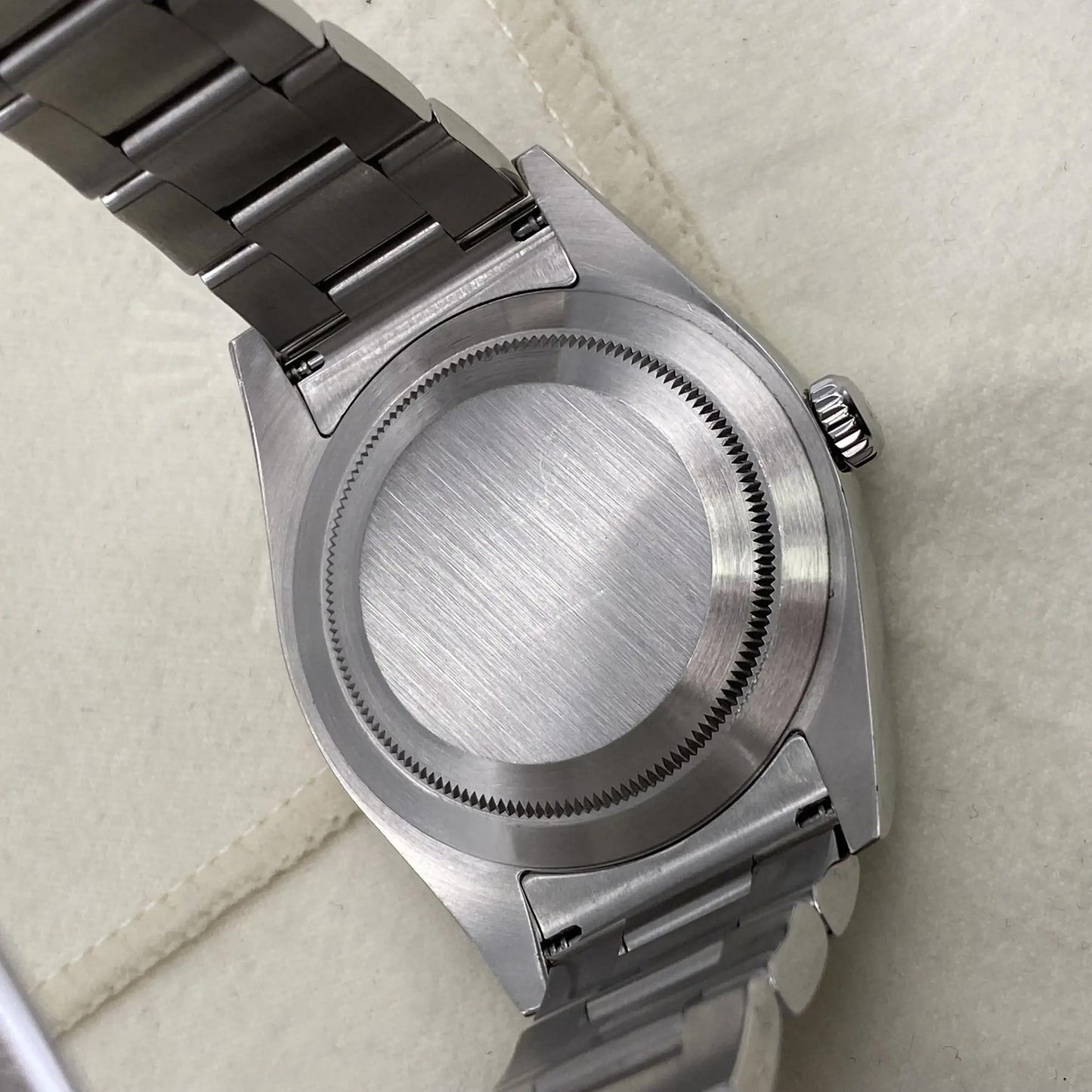 8th image of Rolex Rolex Oyster Perpetual 114300 Wristwatch, PreOwned condition