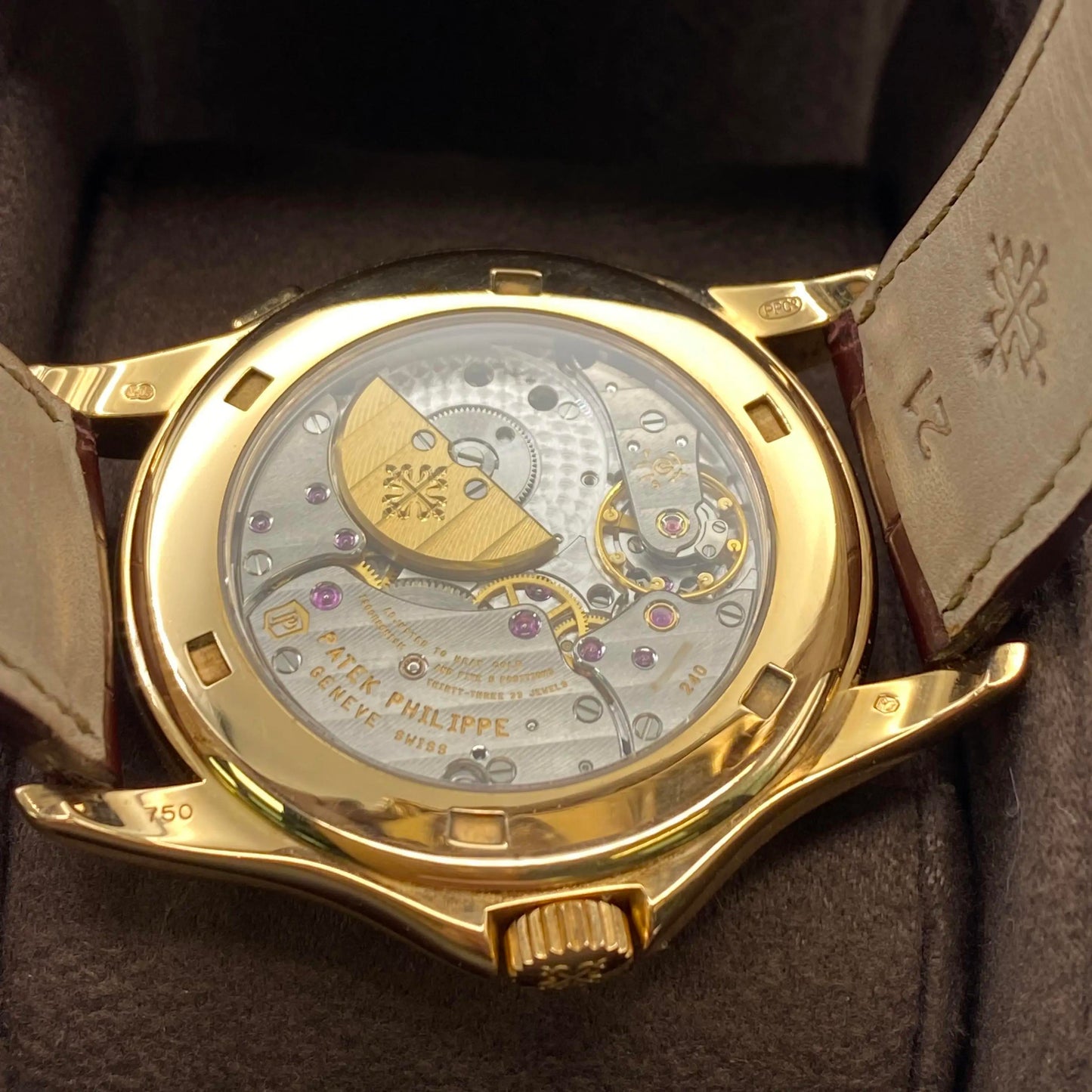 8th image of Patek Philippe Patek Philippe World Time Wristwatch, PreOwned condition