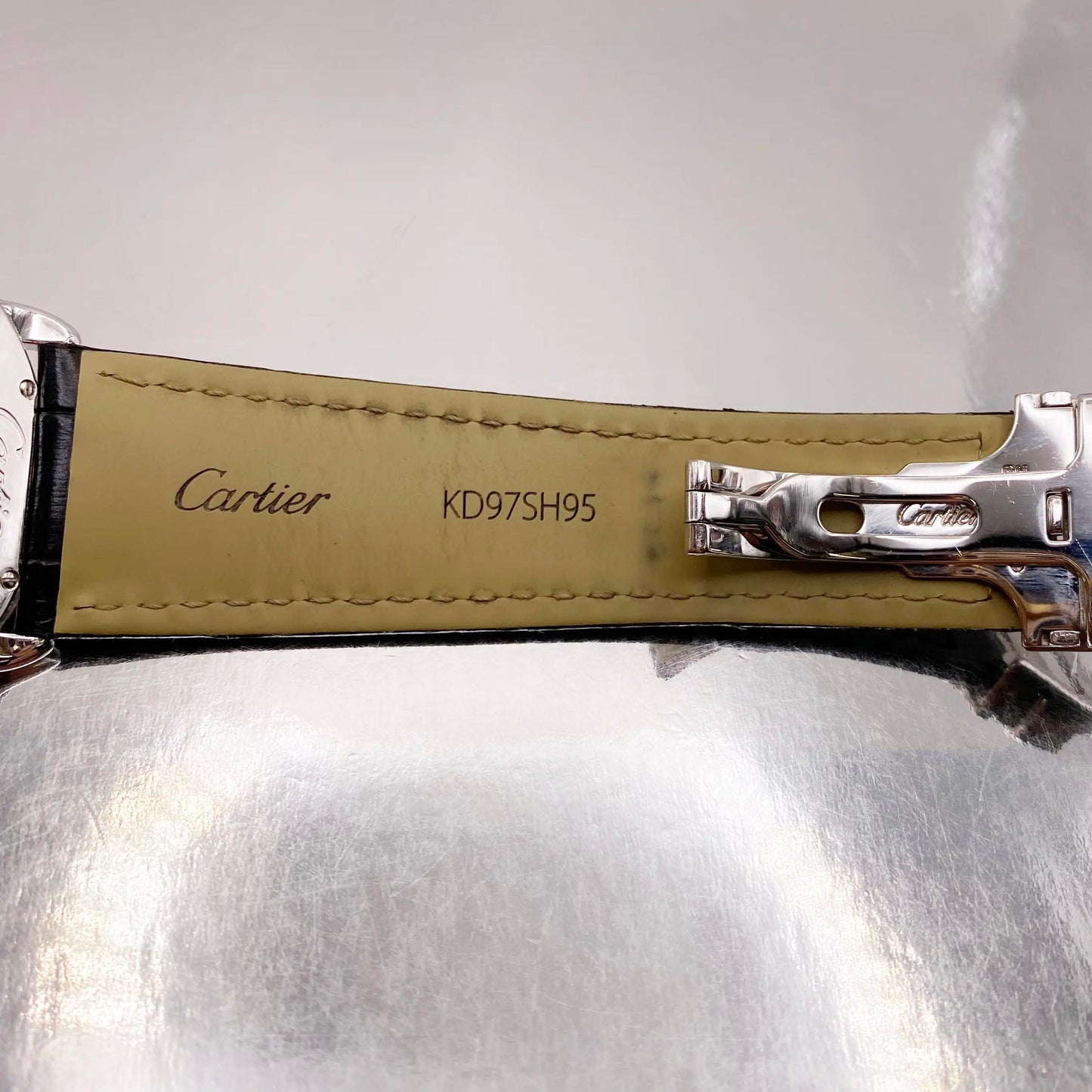 9th image of Cartier Cartier Ronde Louis Wristwatch, PreOwned condition