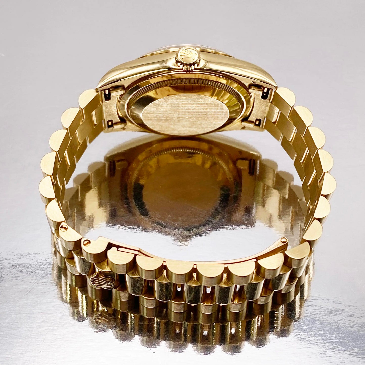 10th image of Rolex Rolex Day-Date 18238 Wristwatch, PreOwned condition