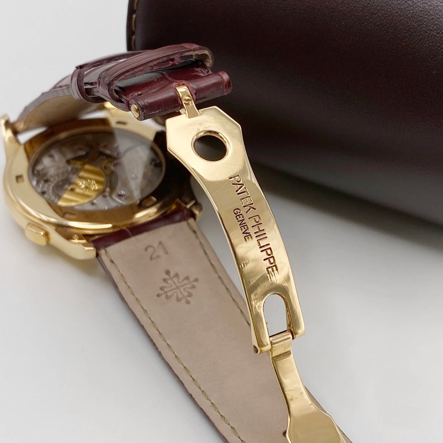 10th image of Patek Philippe Patek Philippe World Time Wristwatch, PreOwned condition