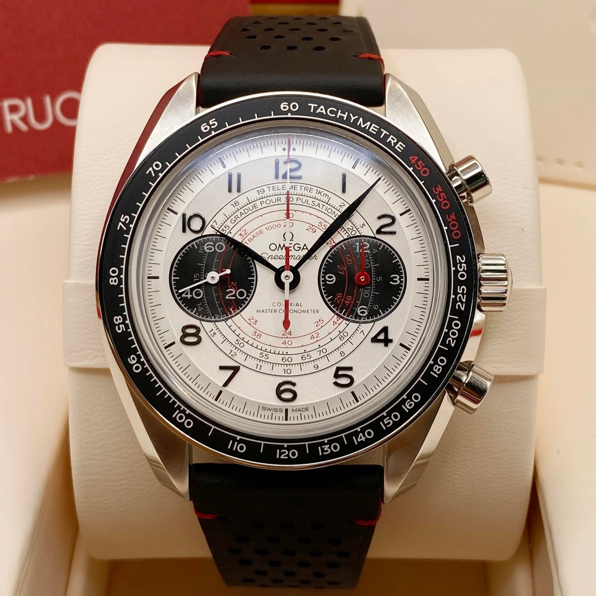 2nd image of OMEGA Omega Speedmaster Chronoscope Wristwatch, Unworn condition