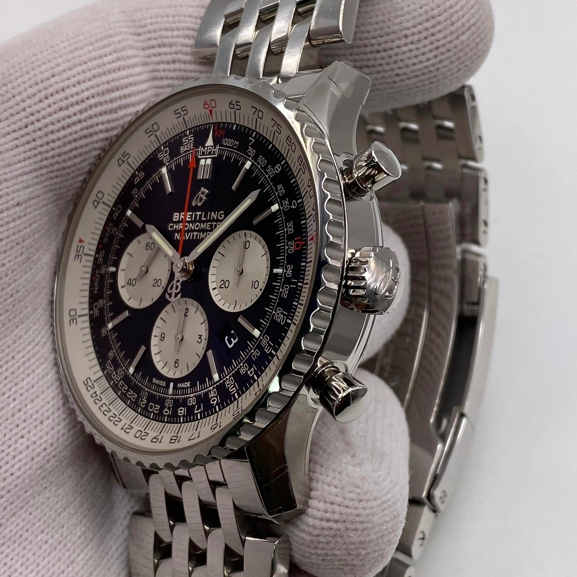 4th image of Breitling Breitling Navitimer Wristwatch, DisplayModel condition