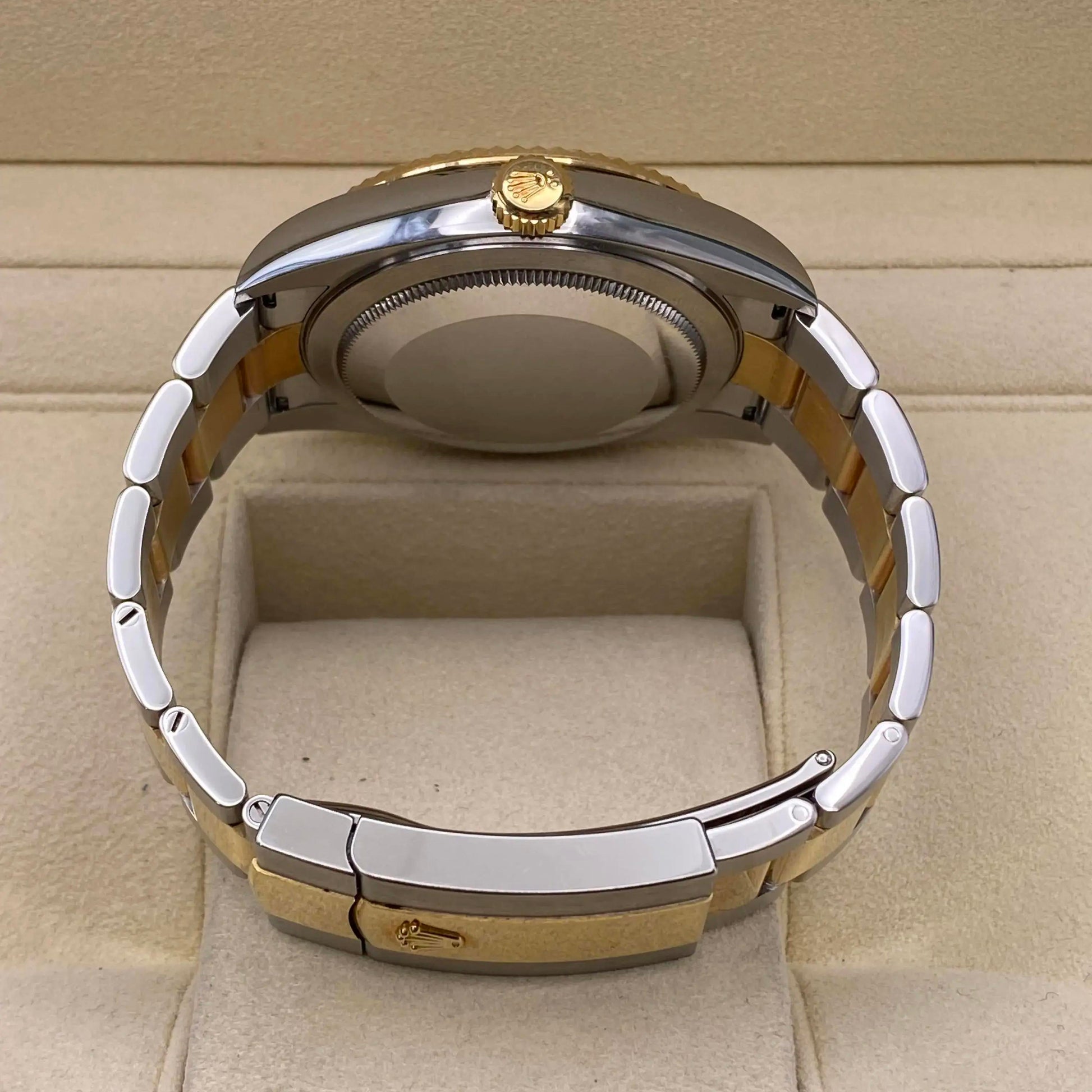 6th image of Rolex Rolex Sky-Dweller  326933 Wristwatch, PreOwned condition